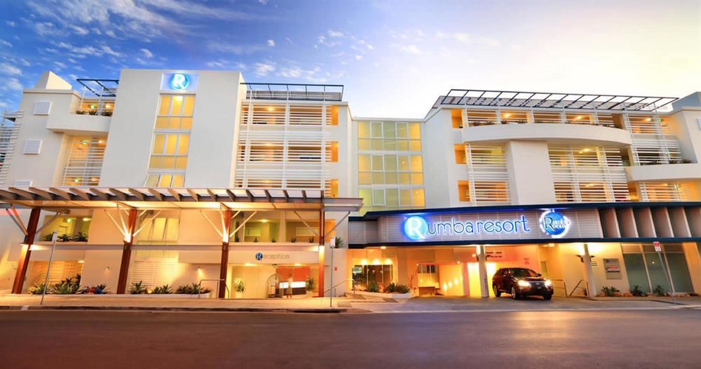 Rumba Beach Resort Калундра Екстериор снимка Intercourt Hotel